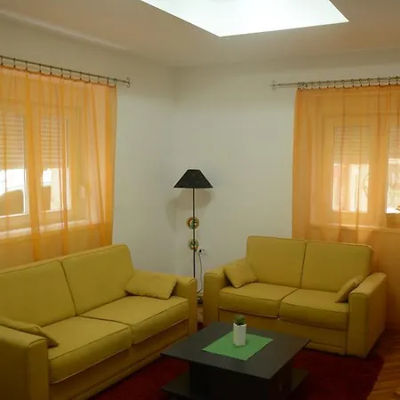 Center Apartment